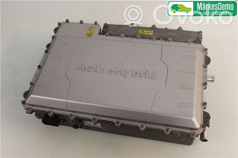 Inversor/convertidor de voltaje   12367616437,12367605698,12367605698