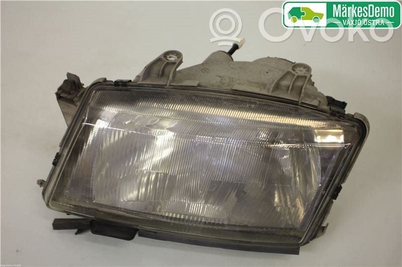 Saab 900 Headlight/headlamp 
