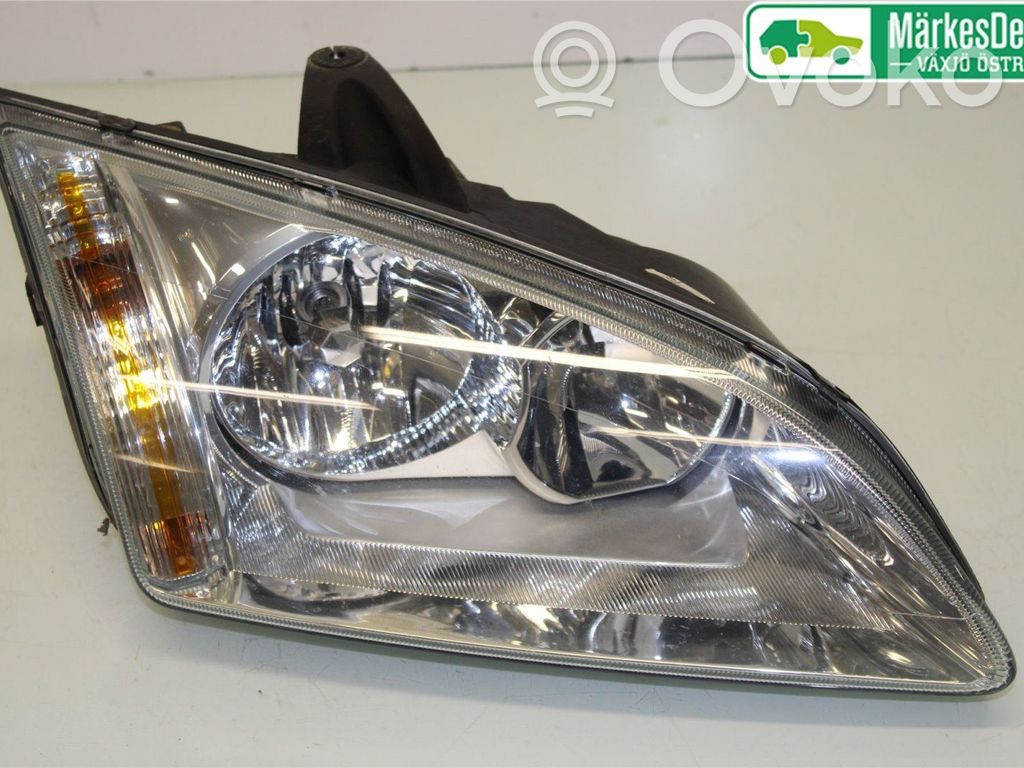 Headlight/headlamp   1480979