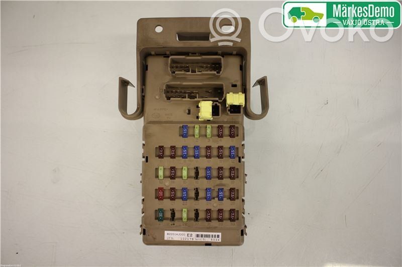 Módulo de fusible   82201AJ000,102179,82201AJ000