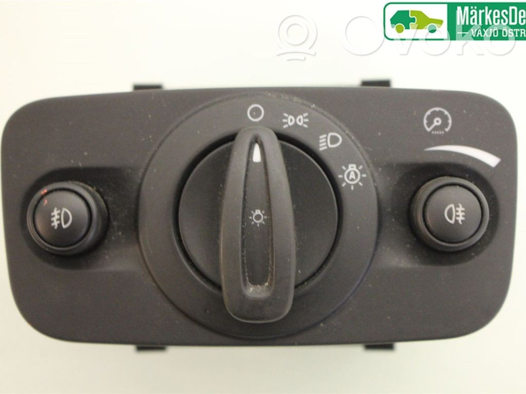 Ford C-MAX II Light switch 