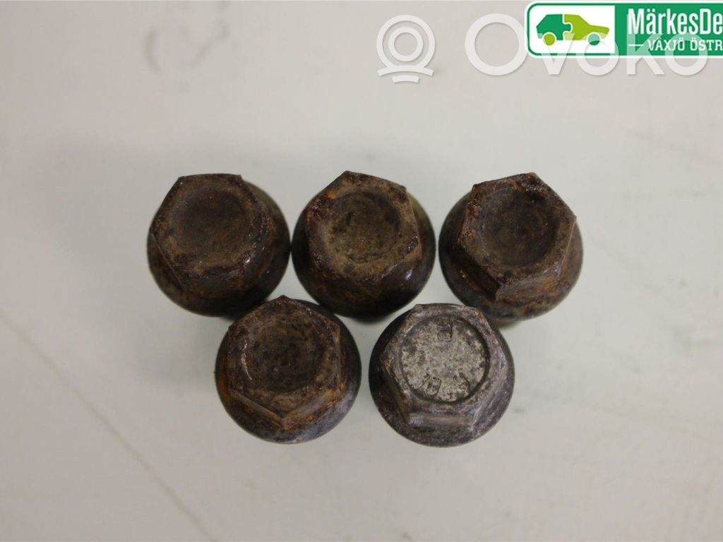BMW 3 E46 Nuts/bolts 