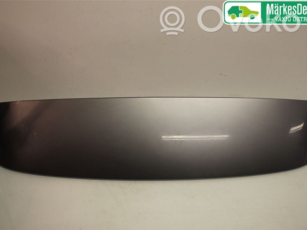 Tailgate/trunk spoiler   51627167189,713839811,51627143263
