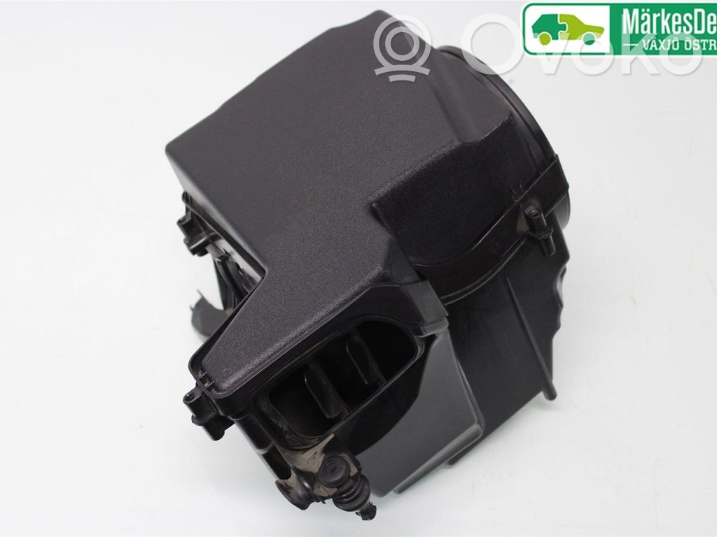 Ford Focus Air filter box 
