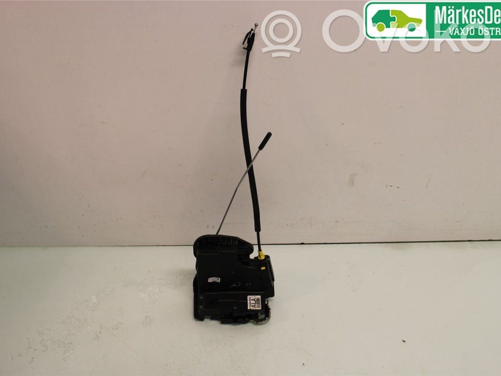Opel Astra K Rear door lock 