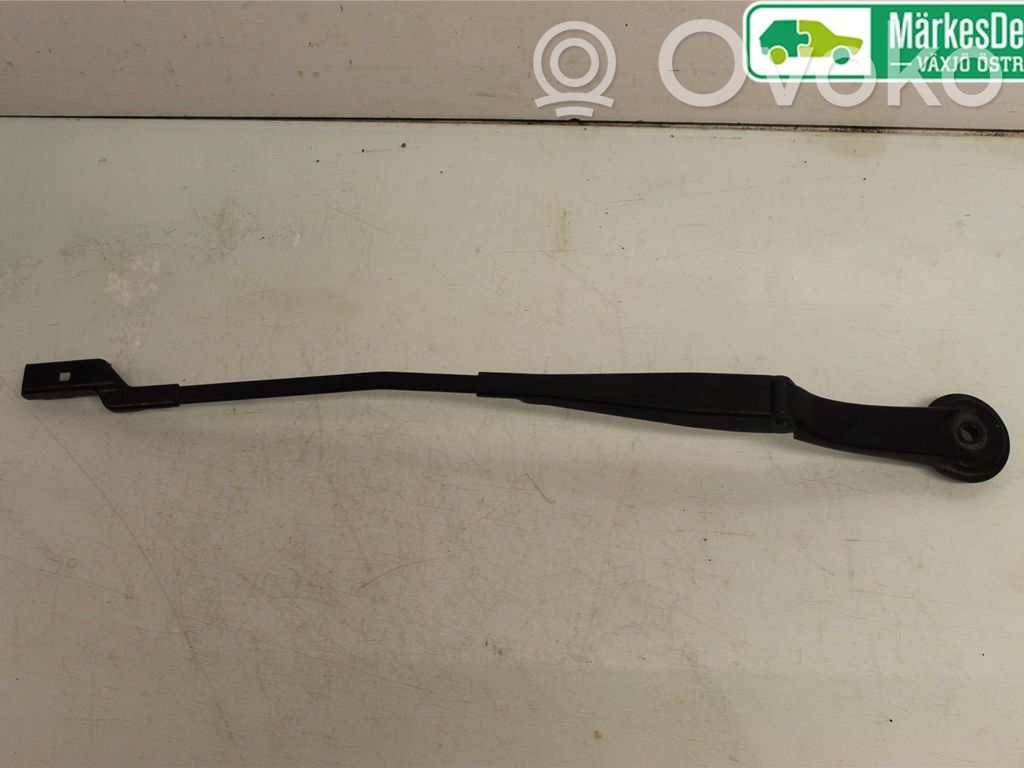Ford Focus Front wiper blade arm 