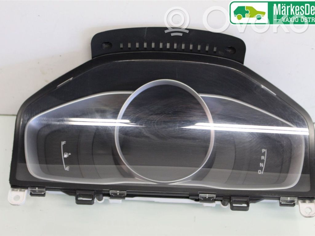 Volvo V70 Speedometer (instrument cluster) 