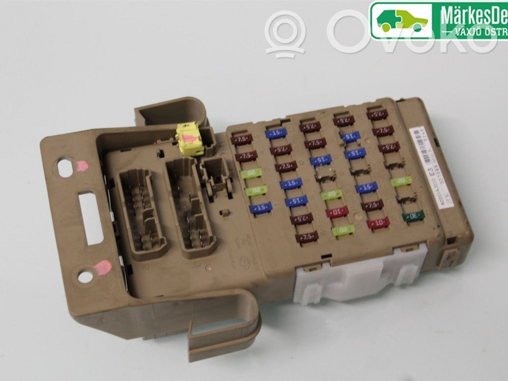 Fuse module   82201AJ010,82201AJ010,82201AJ010