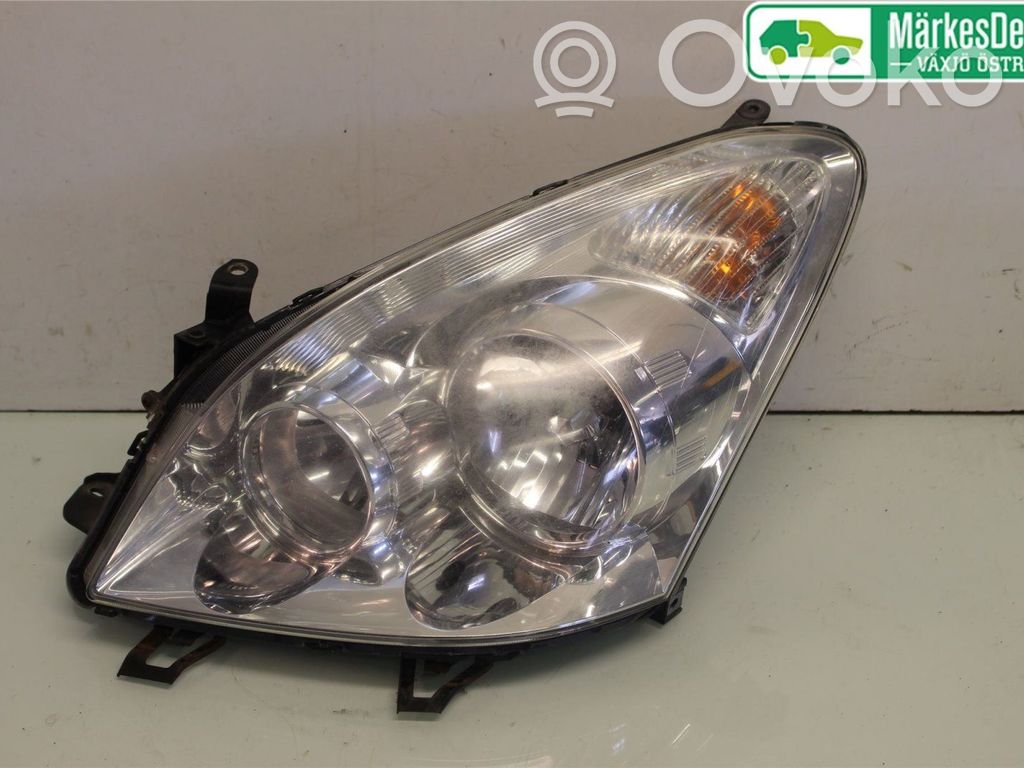 Toyota Corolla Verso AR10 Headlight/headlamp 