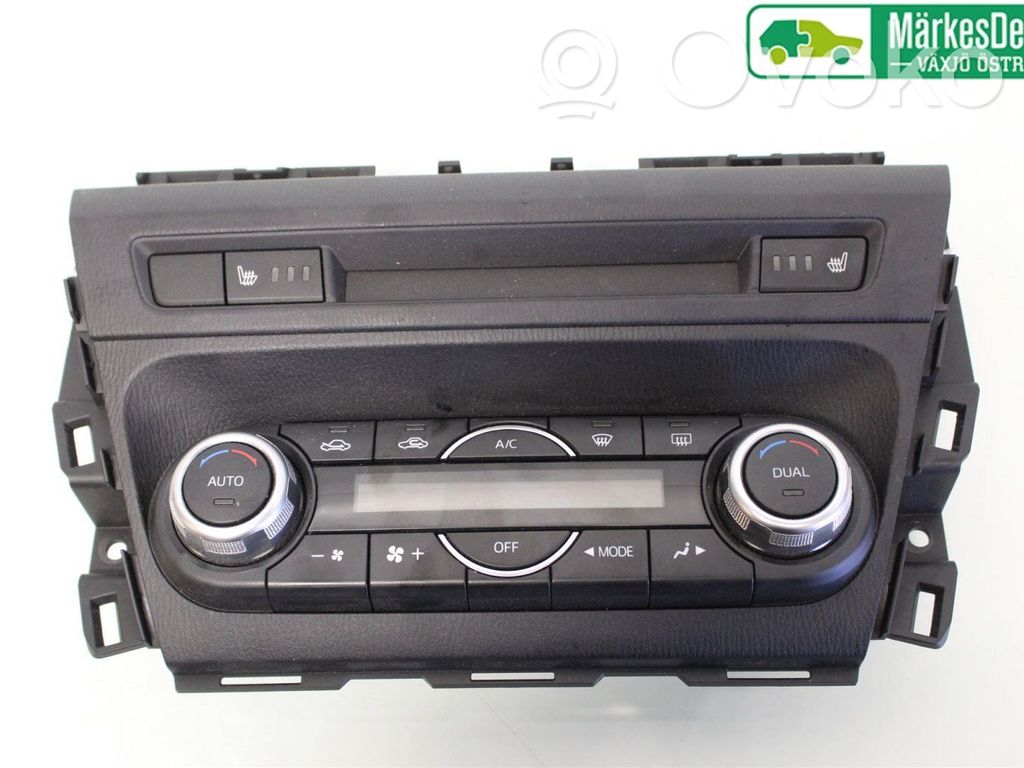 Mazda 3 III Climate control unit 