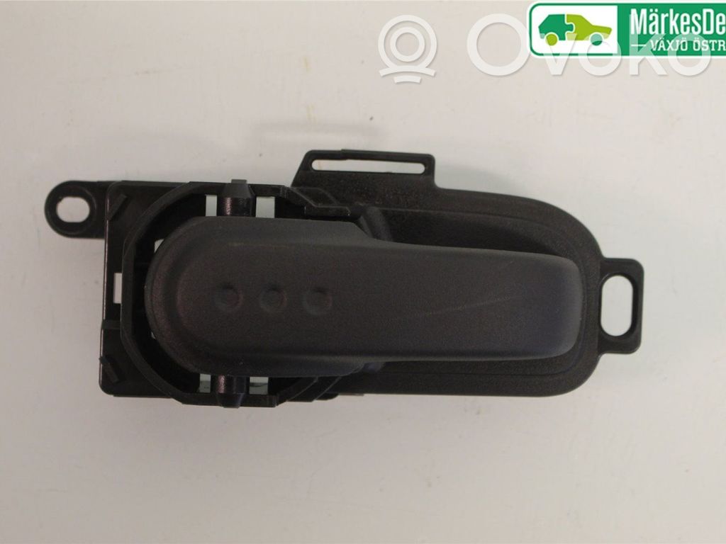 Nissan Note (E11) Front door interior handle 
