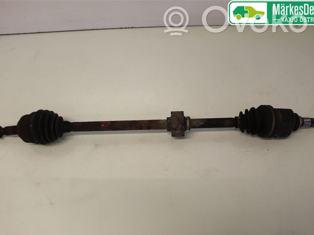 Toyota Corolla E120 E130 Priekšējā pusass 
