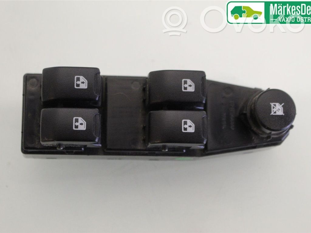 Chevrolet Spark Electric window control switch 