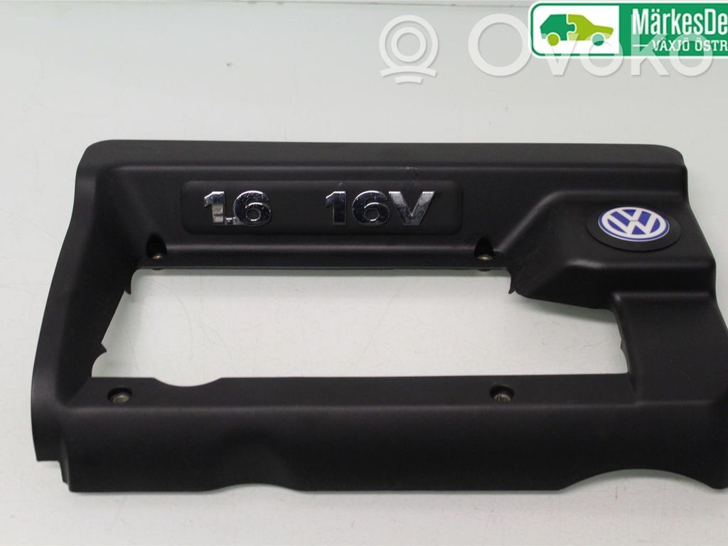 Volkswagen Golf IV Motorabdeckung 