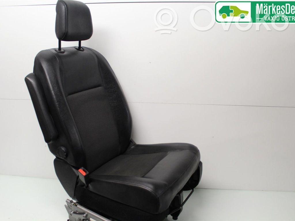 Opel Vivaro Front driver seat 
