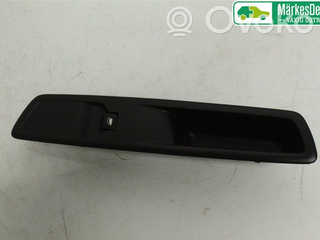 Opel Vivaro Electric window control switch 