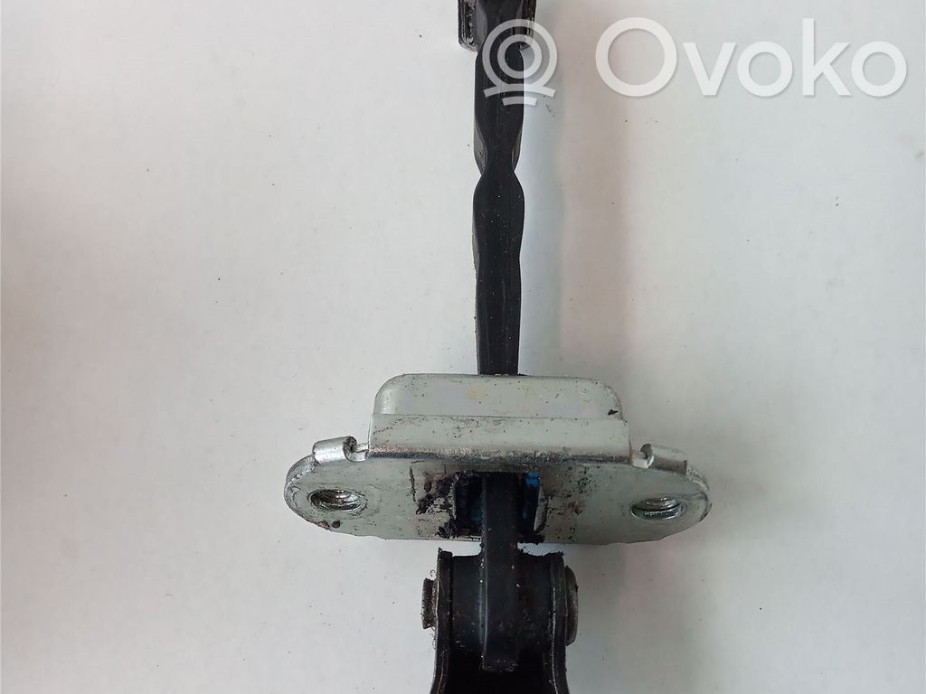 Nissan Qashqai Ogranicznik drzwi przednich 