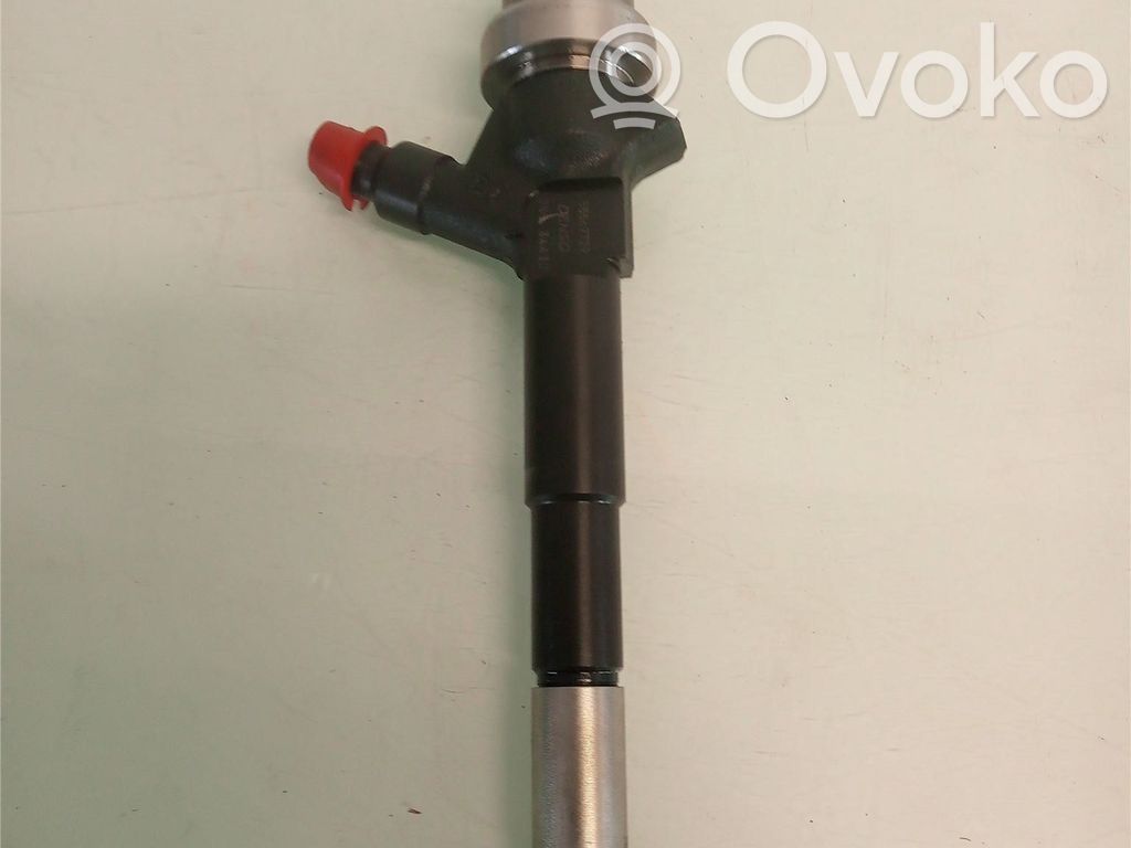 Opel Astra J Inyector de combustible 