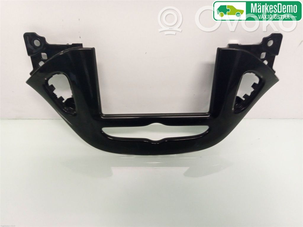Opel Corsa E Kojelaudan kehys 