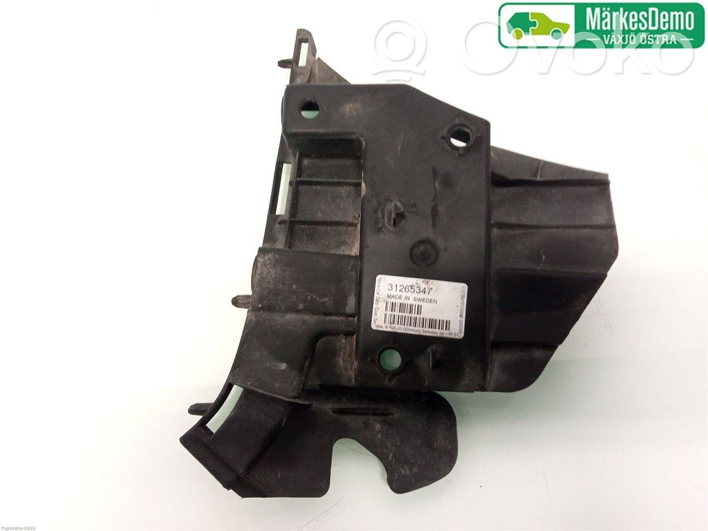 Volvo V70 Front bumper mounting bracket 