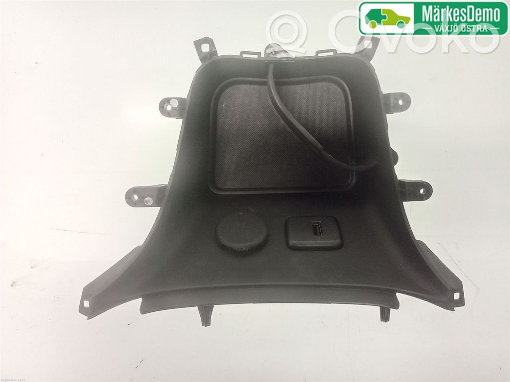 Opel Corsa E Moldura de la guantera 