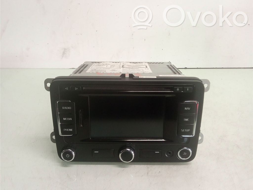 Skoda Superb B6 (3T) Panel / Radioodtwarzacz CD/DVD/GPS 