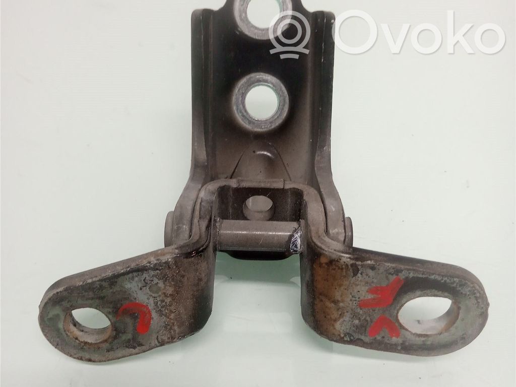 Front door upper hinge   793103K000