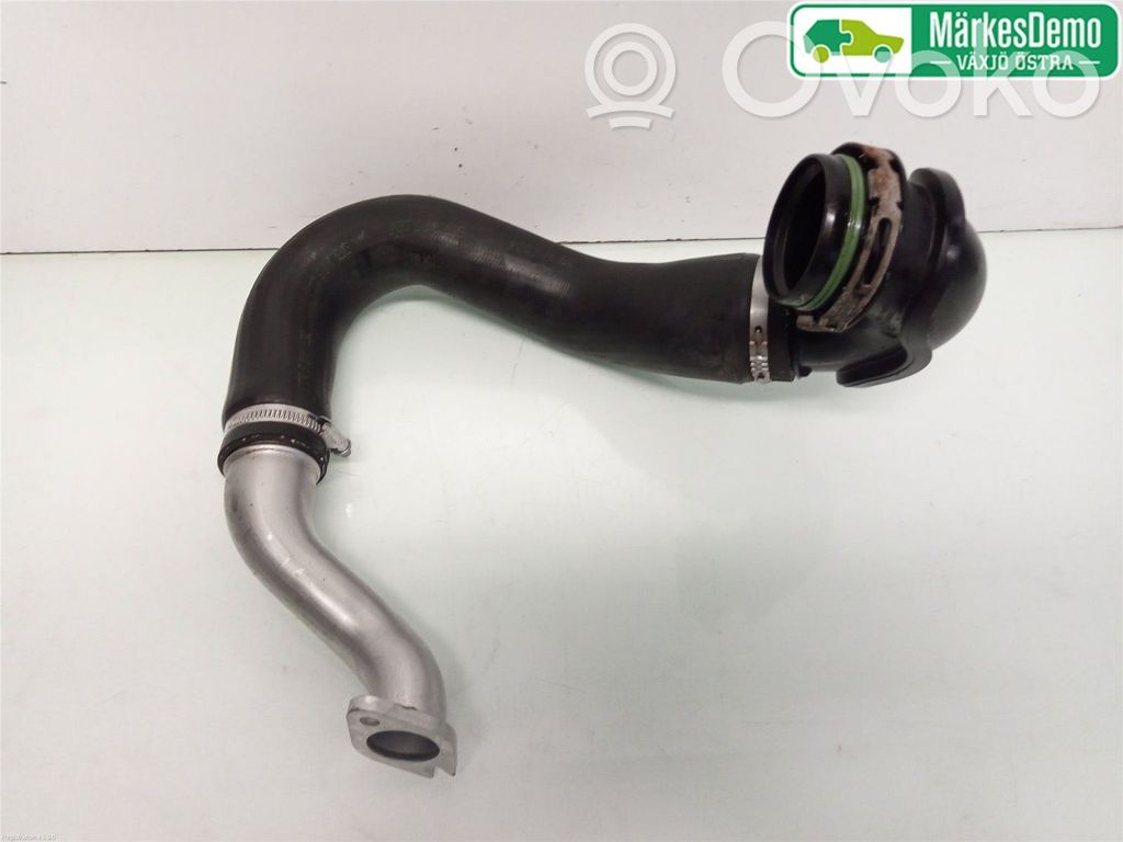 Opel Insignia A Furtun/conductă intercooler 