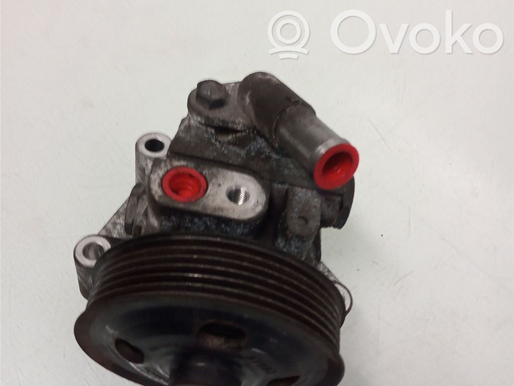 Ford Mondeo MK IV Ohjaustehostimen pumppu 
