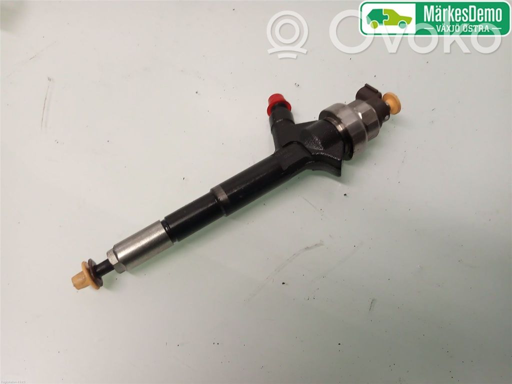 Inyector de combustible   93376270,8973762703,97376270