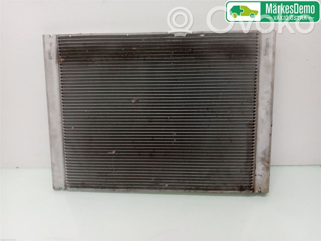 BMW 5 E60 E61 Coolant radiator 