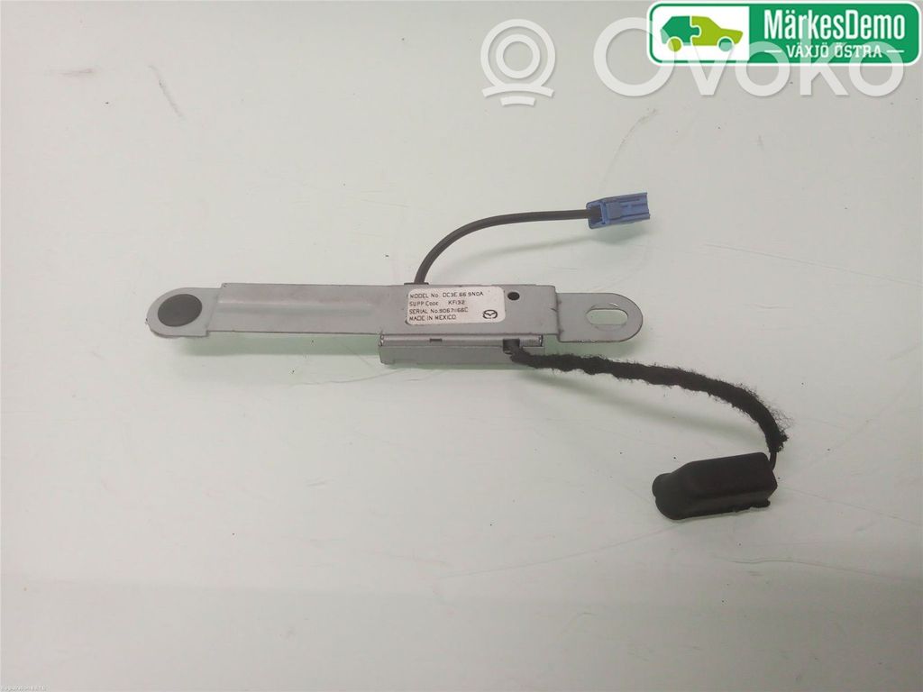 Mazda 2 Antenos stiprintuvas 