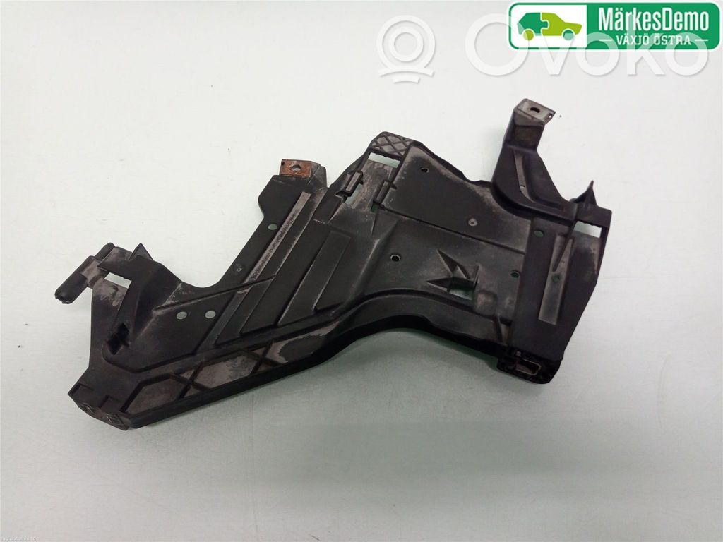 Audi A4 S4 B8 8K Ajovalon kannake 