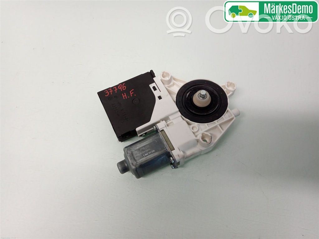Volkswagen Caddy Silnik regulatora szyby drzwi przednich 