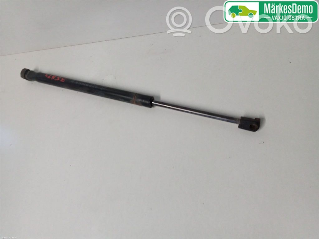 Jeep Grand Cherokee (WK) Tailgate strut 