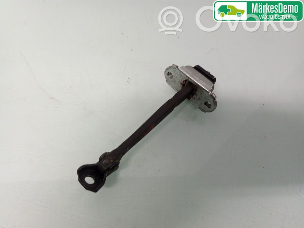Toyota Corolla E210 E21 Takaoven pidätin 