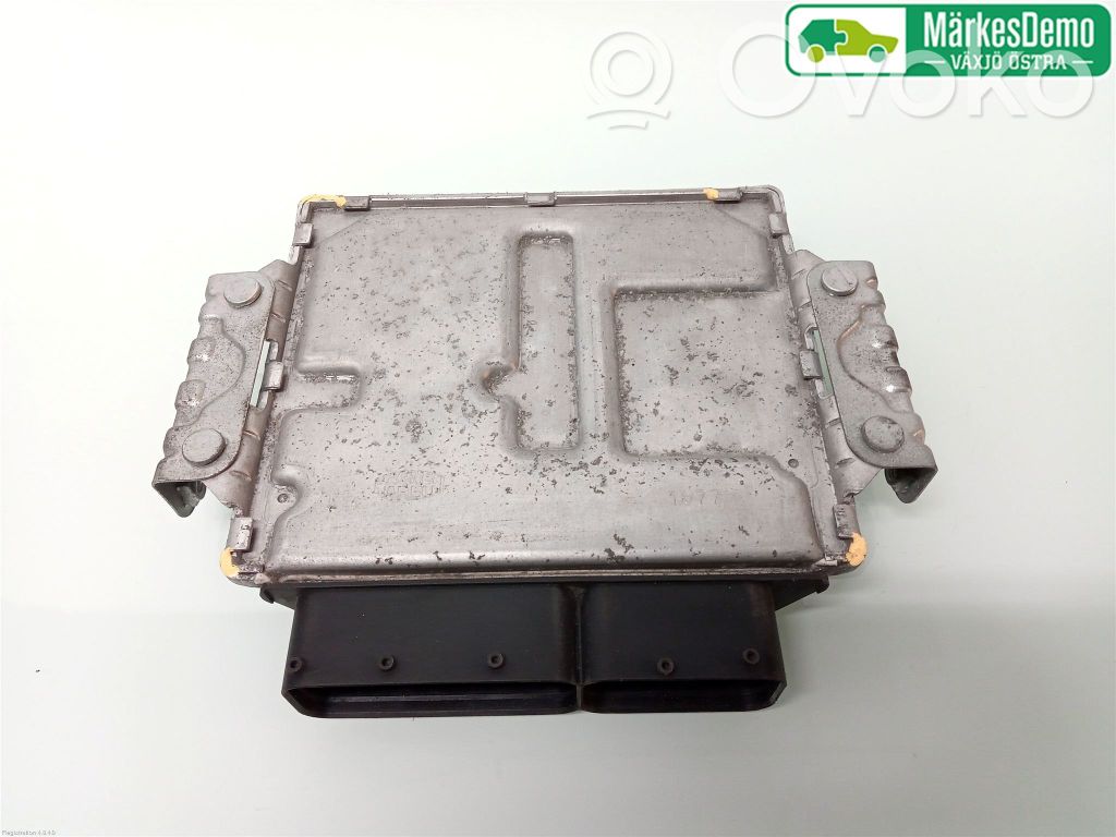 Suzuki Swift II Injection control unit/module 