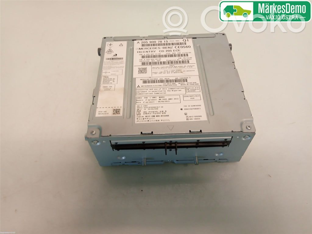 Mercedes-Benz C W205 Panel / Radioodtwarzacz CD/DVD/GPS 