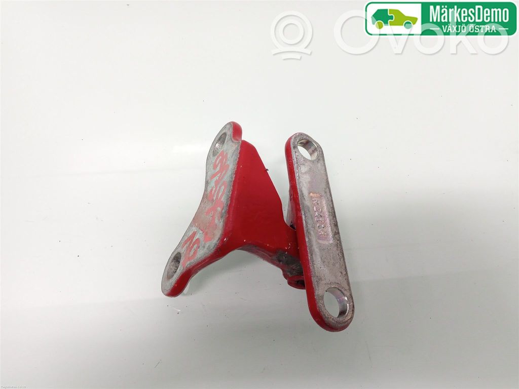 Mitsubishi Colt Zawias górny drzwi przednich 