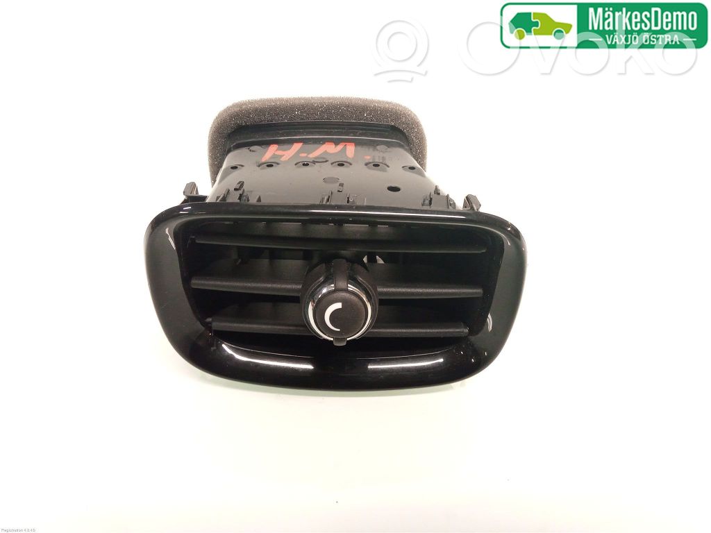 Mini Cooper Countryman F60 Dysze / Kratki środkowego nawiewu deski rozdzielczej 