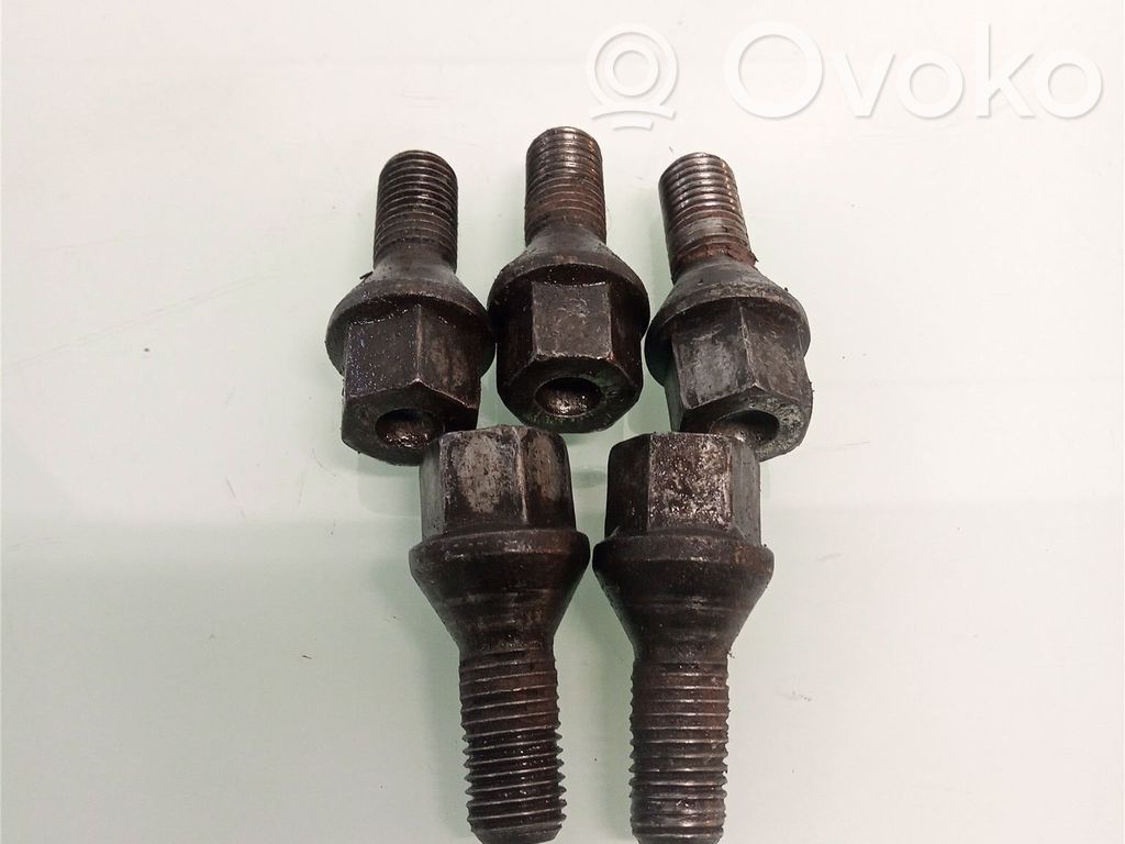 Tuercas/tornillos   90473457