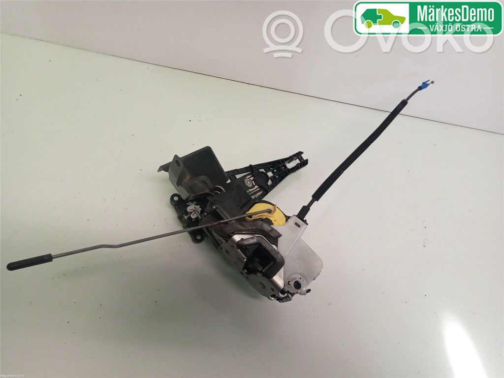 Chevrolet Cruze Front door lock 