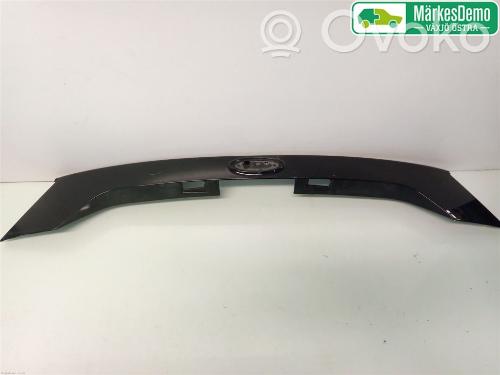 Tailgate trim   2067672
