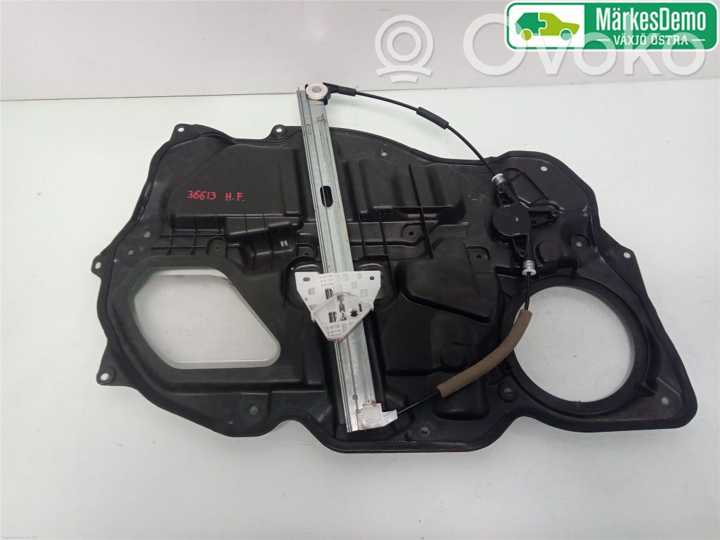 Mazda 2 Mecanismo para subir la puerta delantera sin motor 