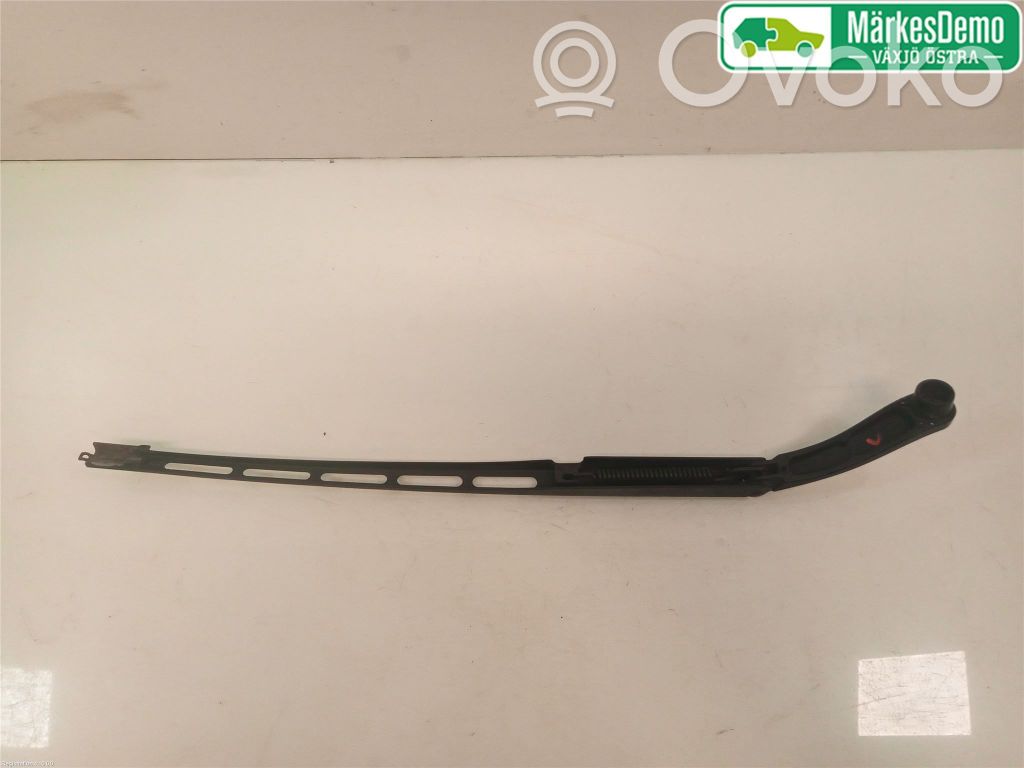 Citroen C5 Front wiper blade arm 