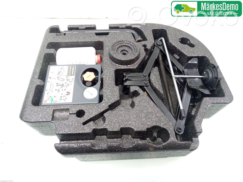 Volvo XC60 Tool set 