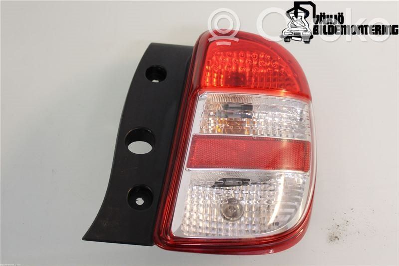 Nissan Micra Lampă spate în caroserie 