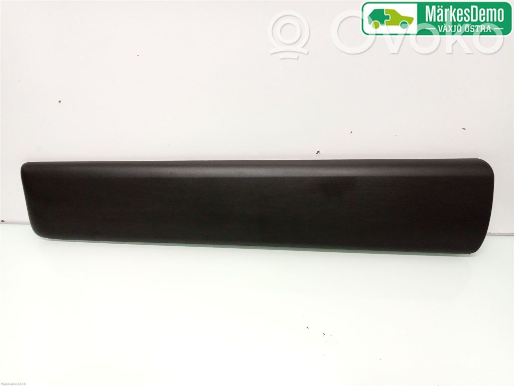 Opel Vivaro Mască ușă față (turnată) 
