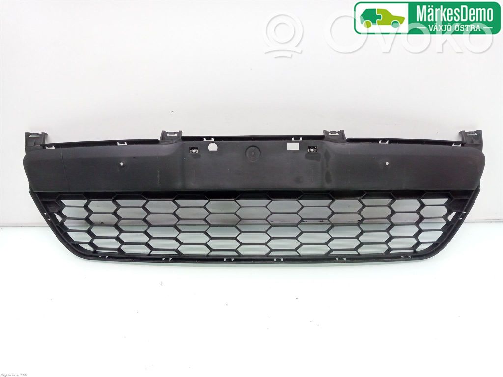 Mazda 2 Front bumper lower grill 