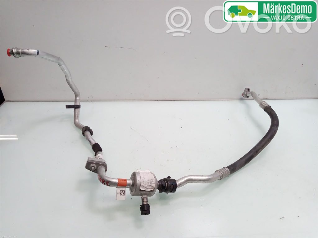 Ford Focus Ilmastointilaitteen putki (A/C) 